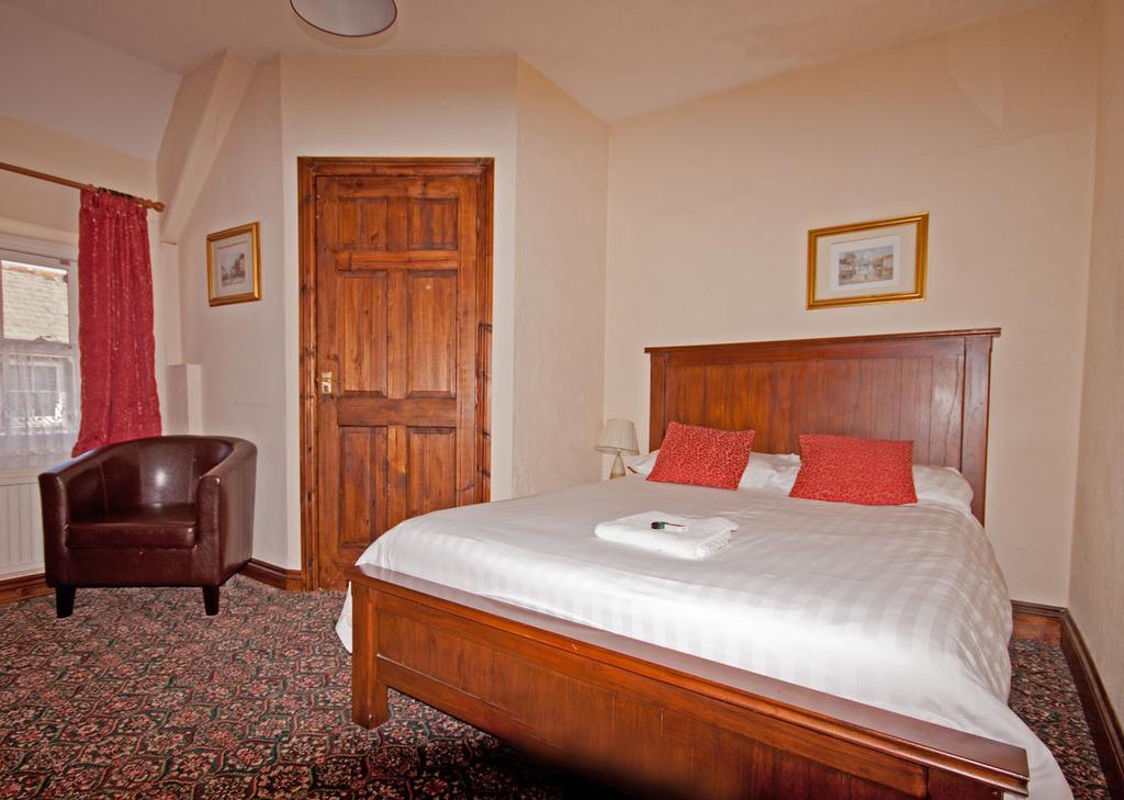 The White Hart Hotel Menheniot Szoba fotó