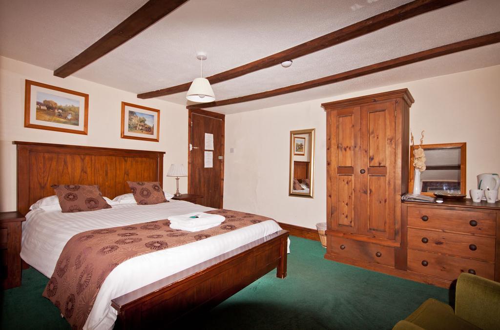 The White Hart Hotel Menheniot Szoba fotó