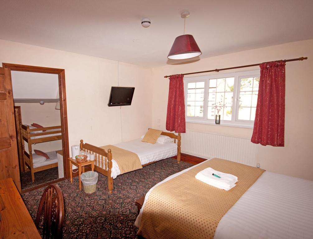 The White Hart Hotel Menheniot Szoba fotó
